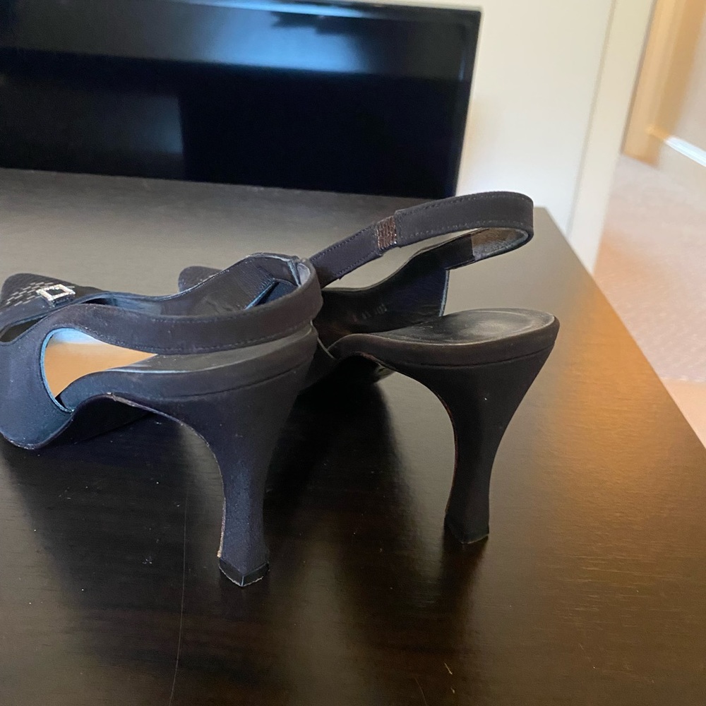 St. John Slingback - image 3